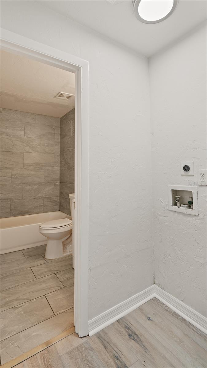 Image 15 of 65 For 3413 Masters Avenue