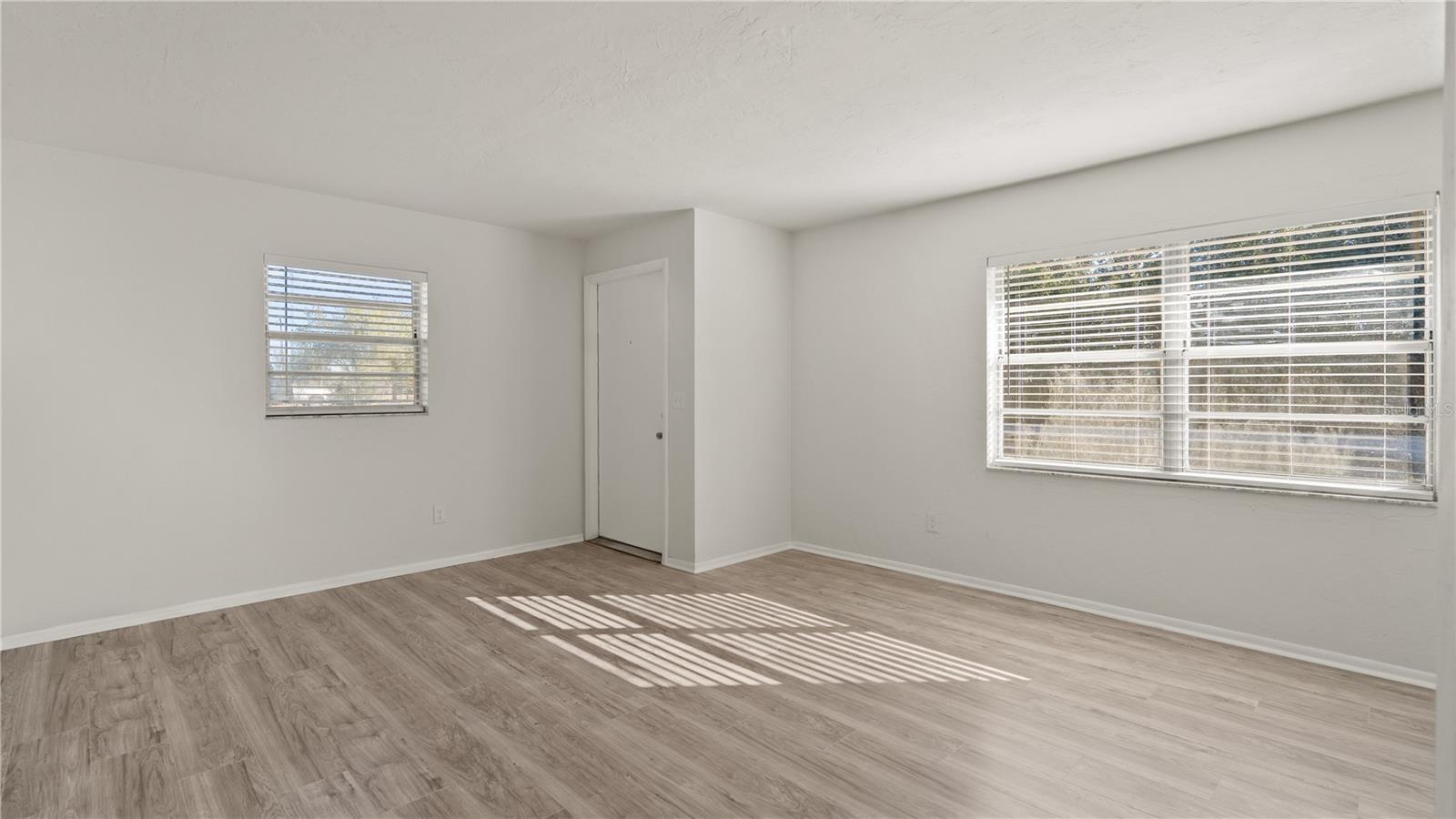 Image 44 of 65 For 3413 Masters Avenue