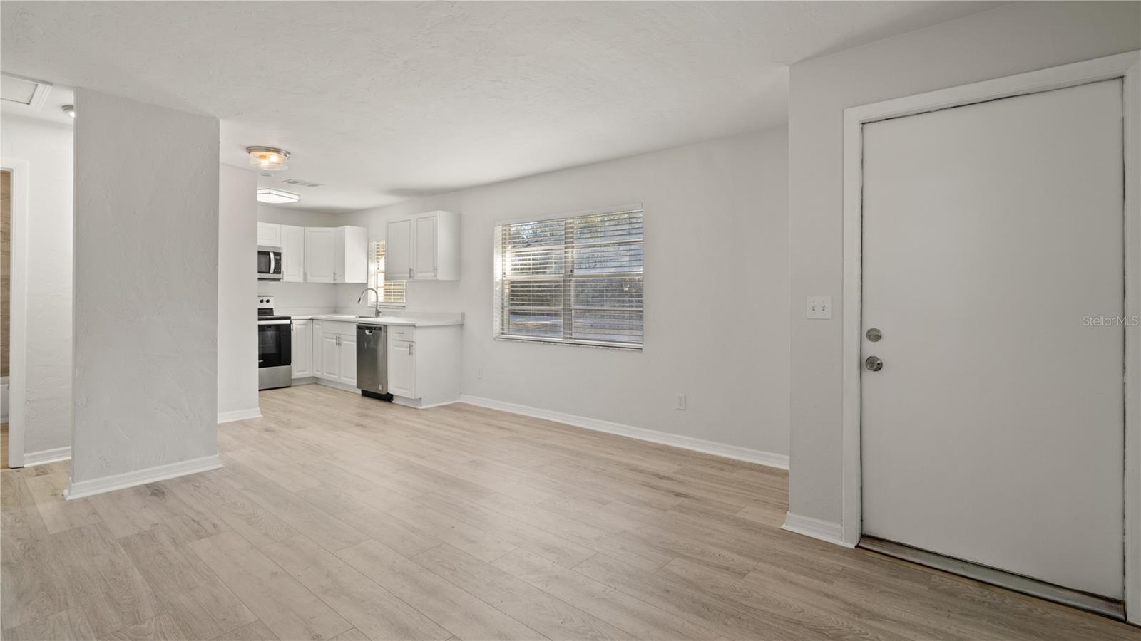 Image 7 of 65 For 3413 Masters Avenue