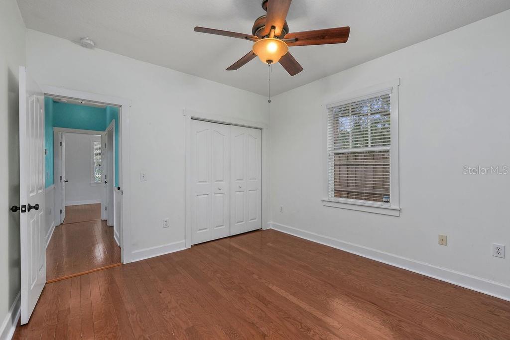 Listing photo id 20 for 4102 Central Avenue