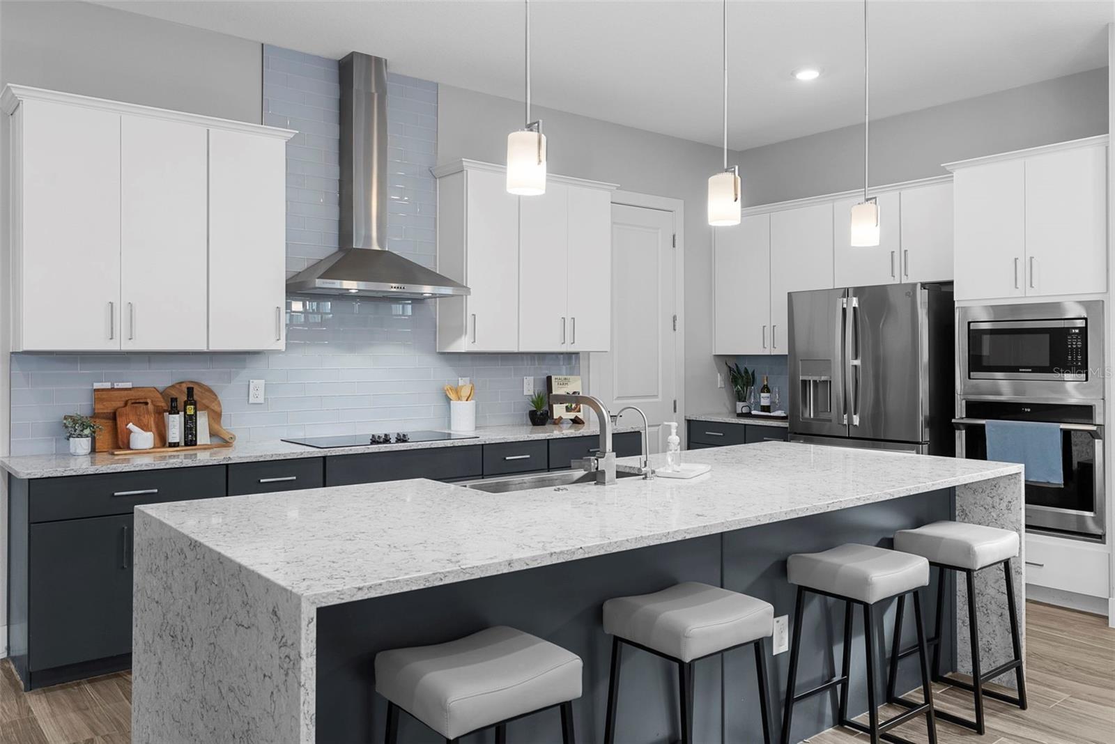 Listing photo id 3 for 8249 Ivy Stark Boulevard