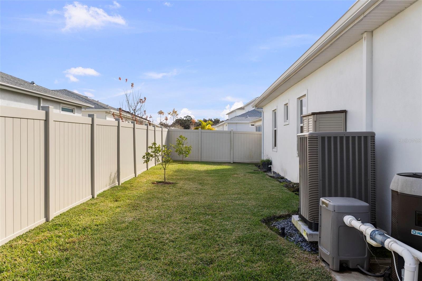 Listing photo id 51 for 8249 Ivy Stark Boulevard