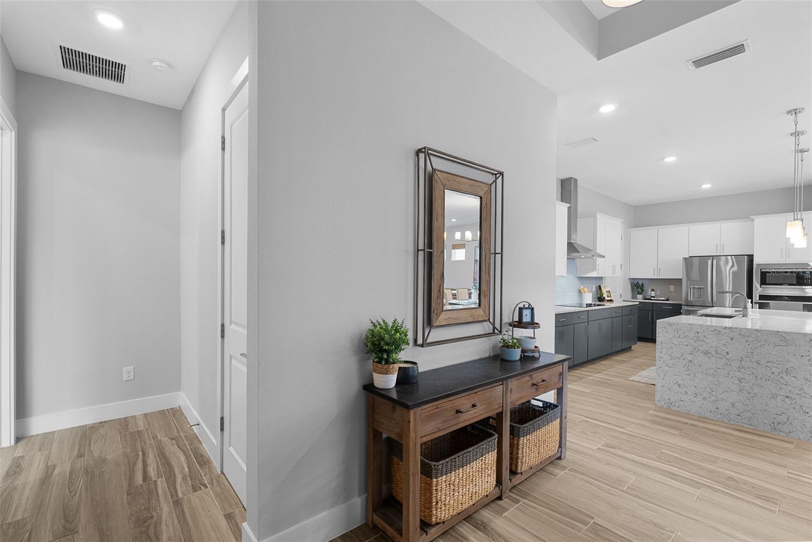 Listing photo id 4 for 8249 Ivy Stark Boulevard