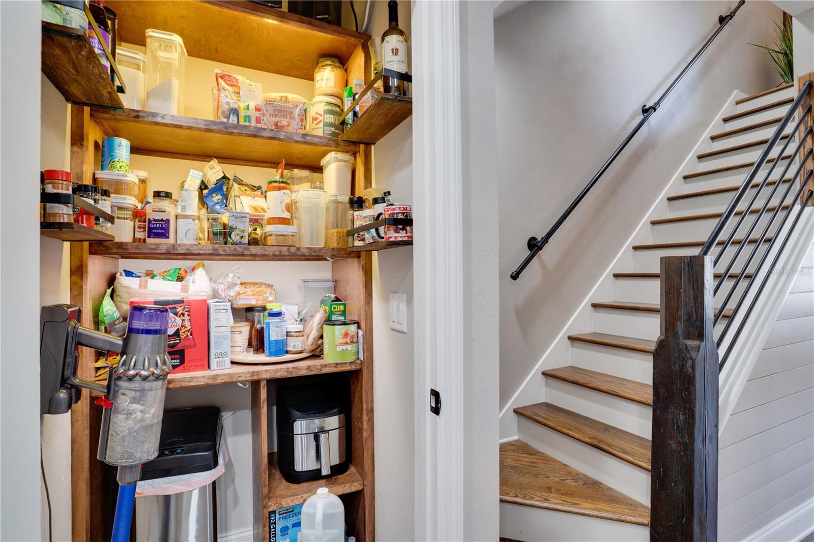 Image 11 of 34 For 2375 Lake Woodberry Circle