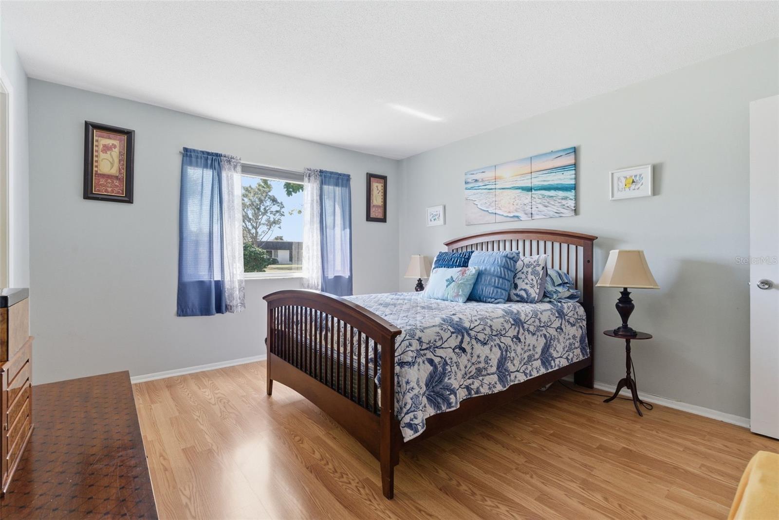 Image 19 of 50 For 1141 Merle Way 14