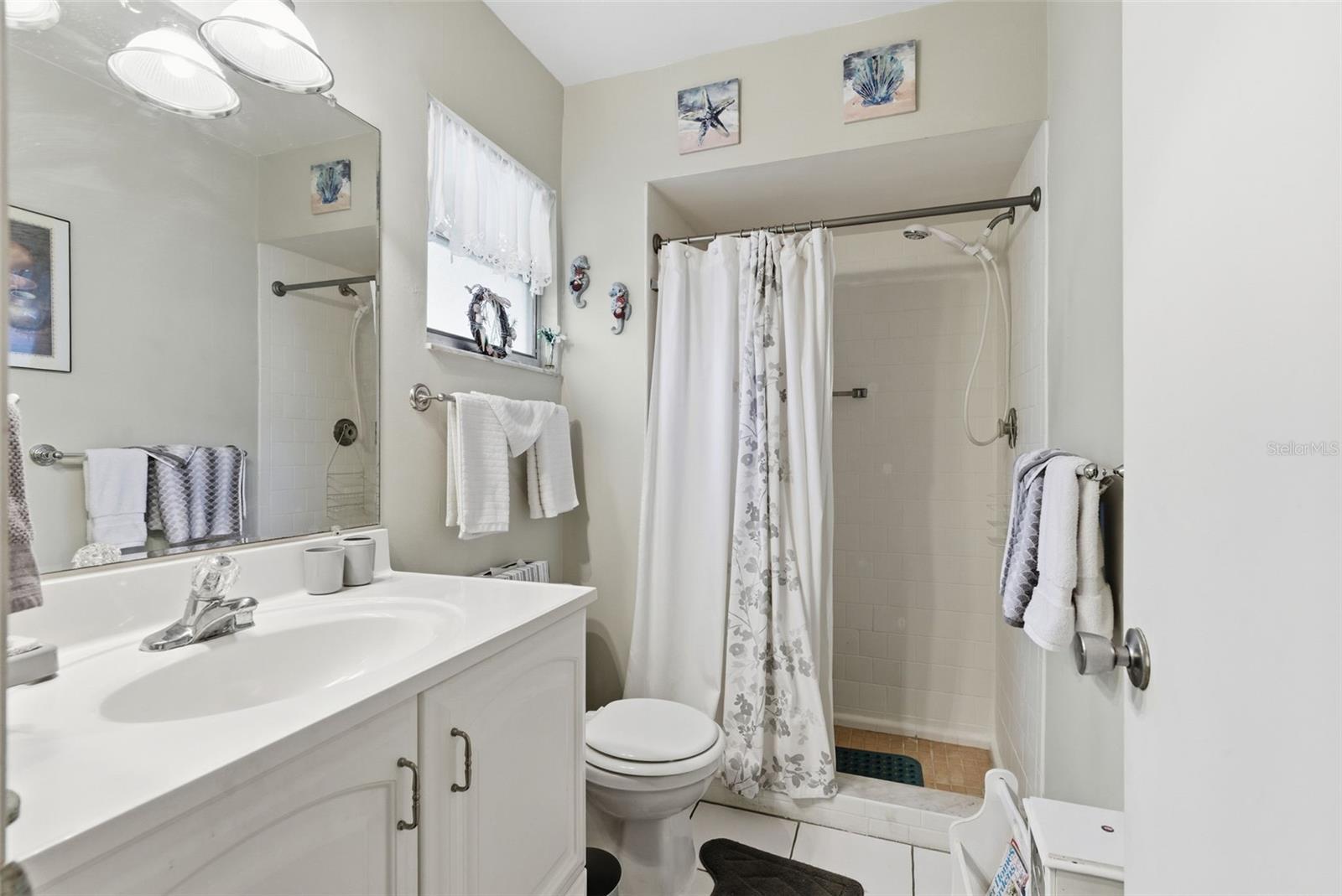 Image 24 of 50 For 1141 Merle Way 14