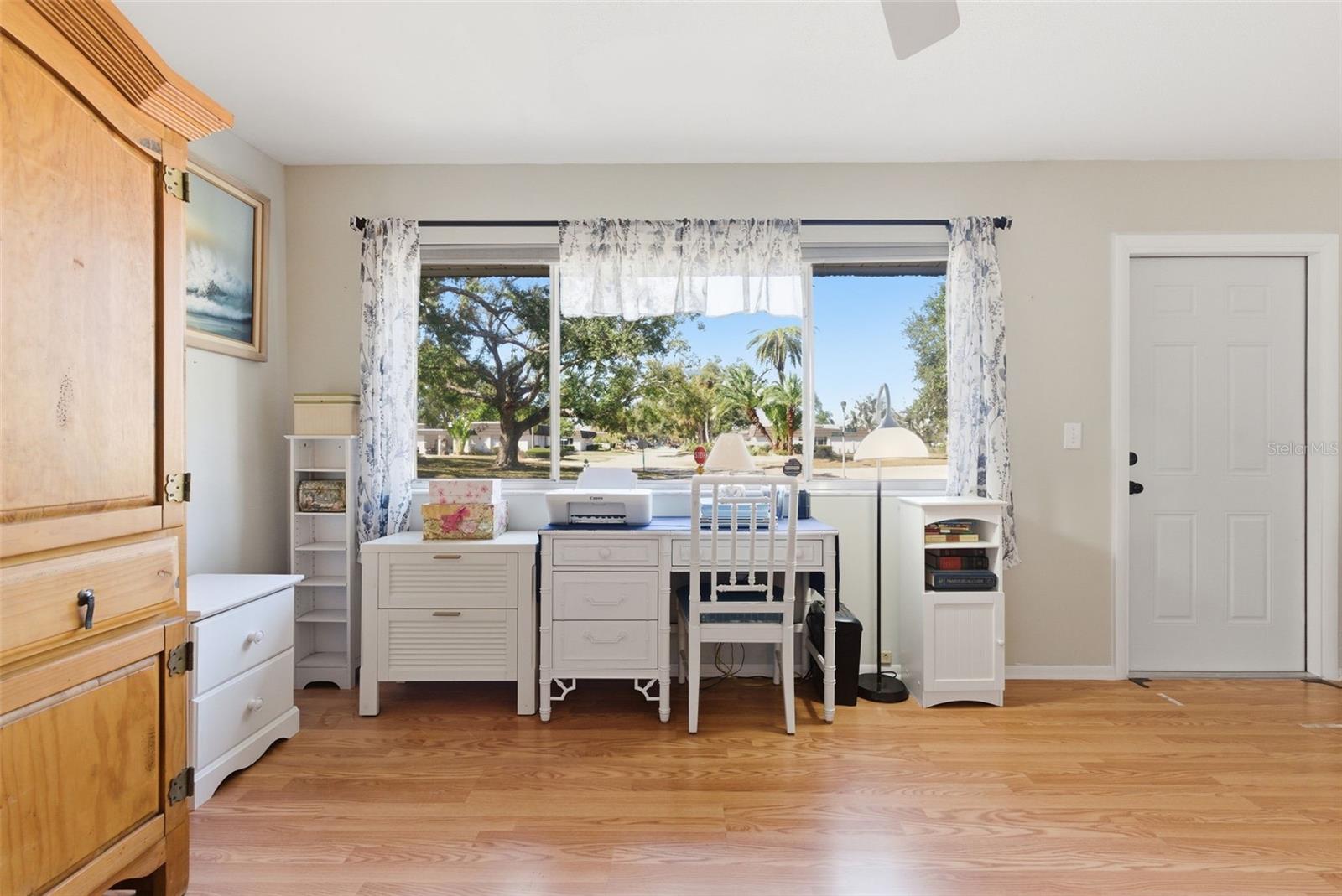 Image 27 of 50 For 1141 Merle Way 14