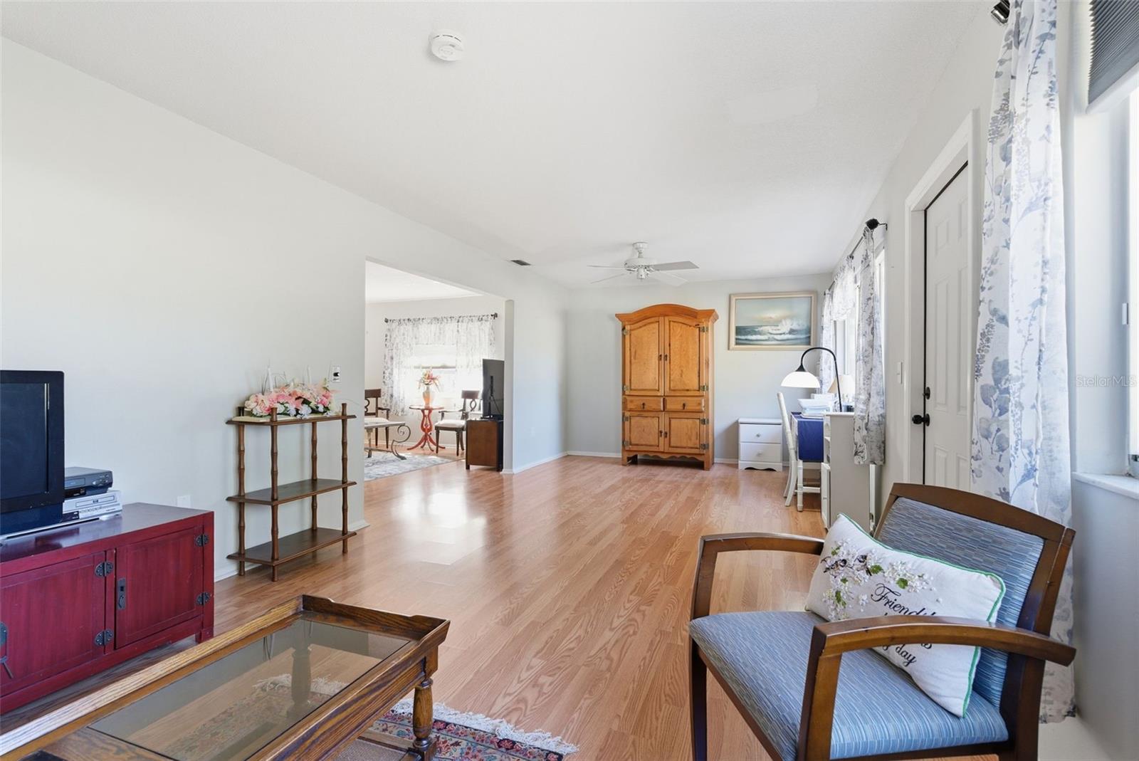 Image 31 of 50 For 1141 Merle Way 14