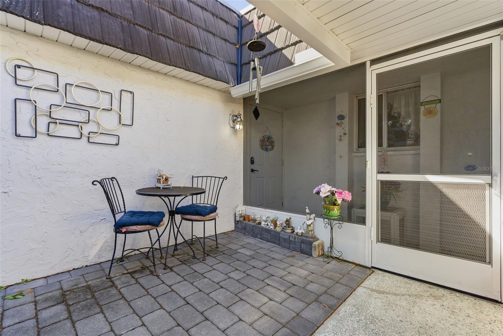 Image 7 of 50 For 1141 Merle Way 14