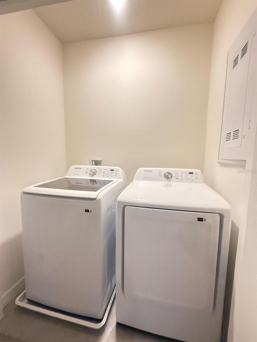 Image 7 of 41 For 1727 Wooden Street