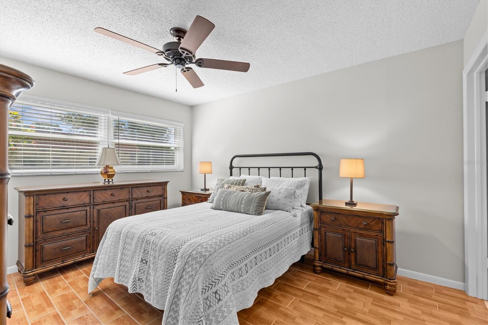 Image 18 of 38 For 1701 Pinehurst Road 9g