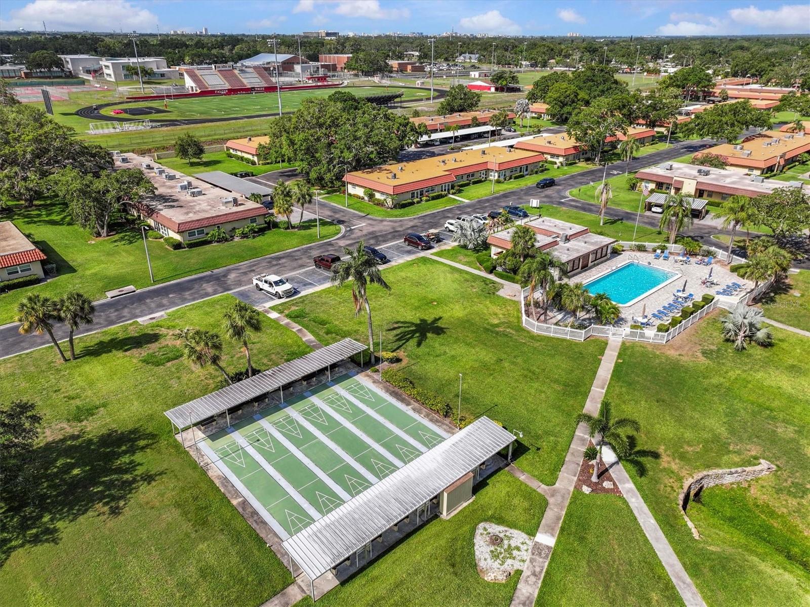 Image 33 of 38 For 1701 Pinehurst Road 9g