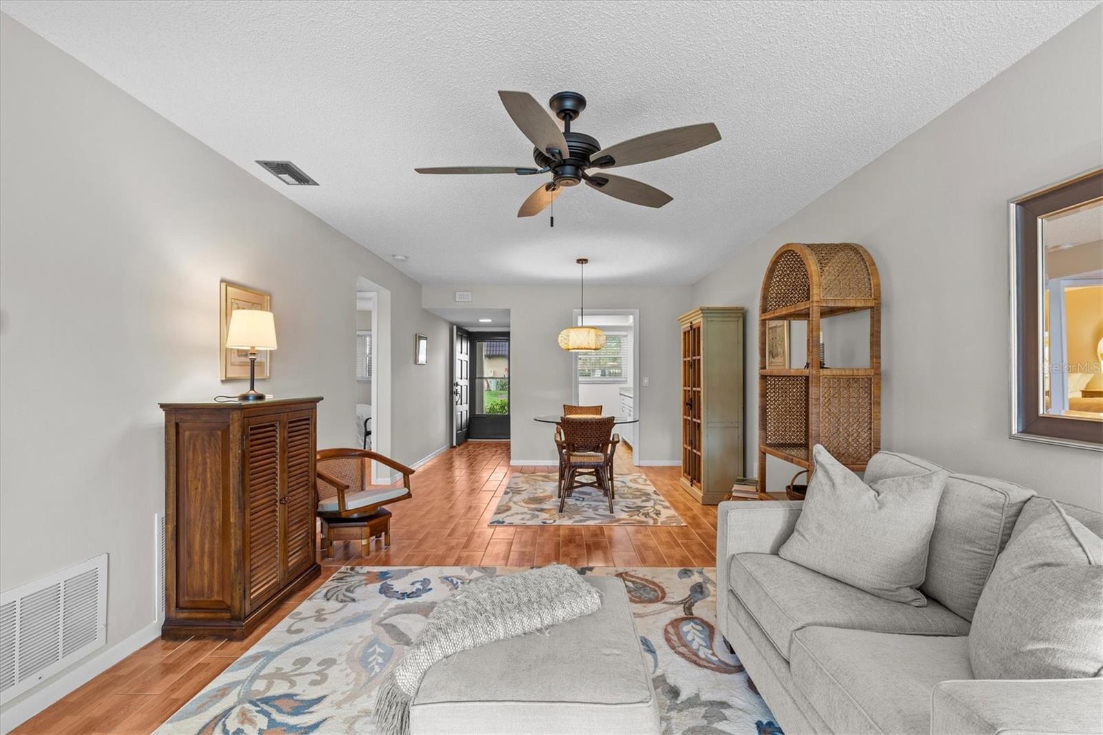 Image 7 of 38 For 1701 Pinehurst Road 9g