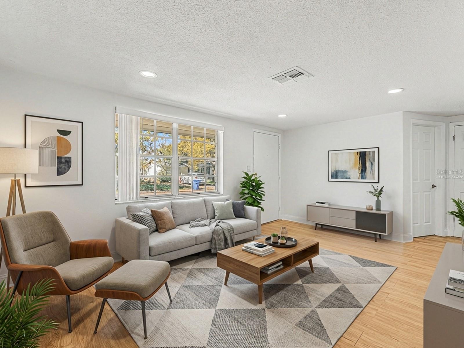 Listing photo id 12 for 9430 Gray Fox Lane