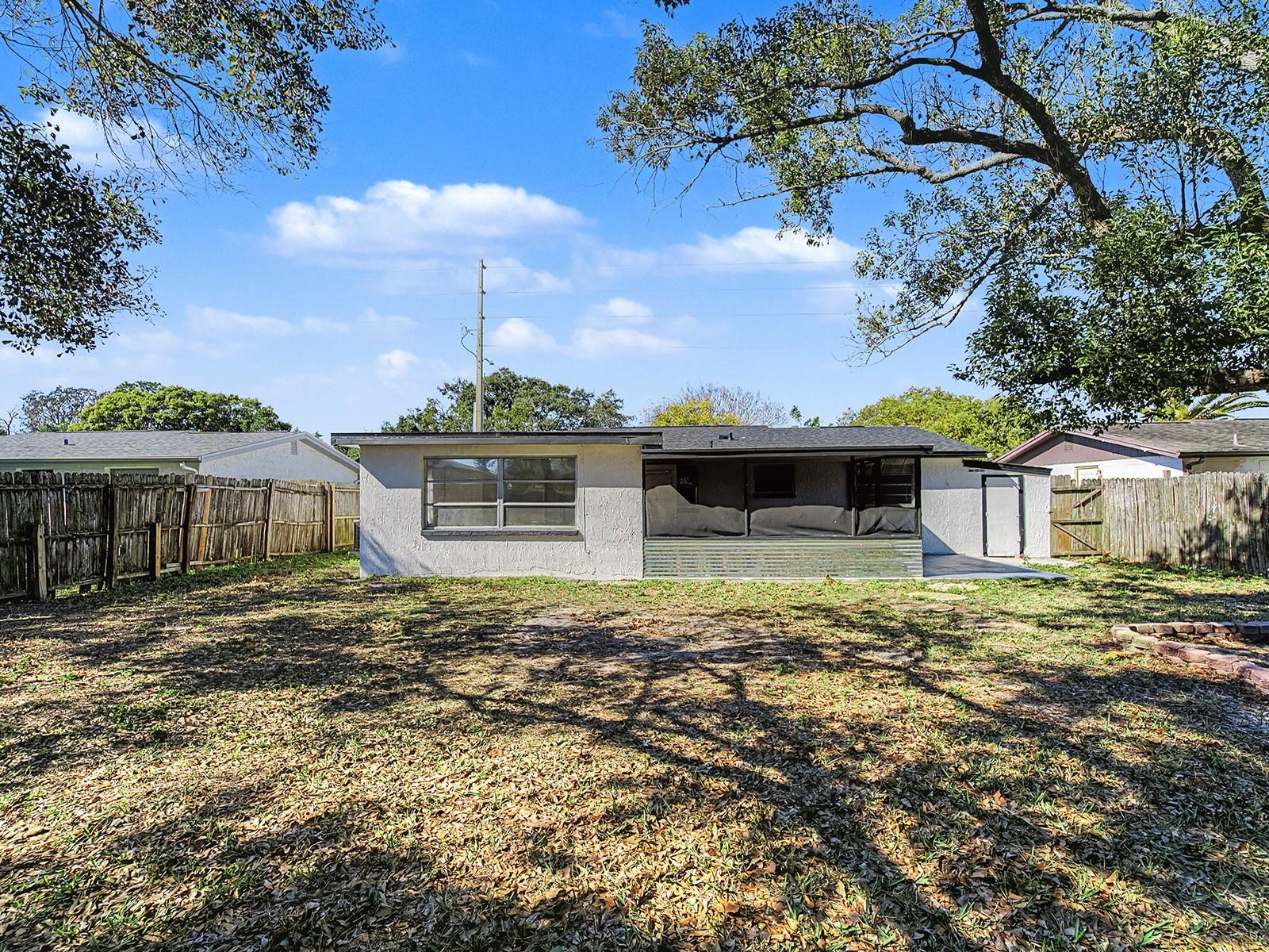 Listing photo id 3 for 9430 Gray Fox Lane