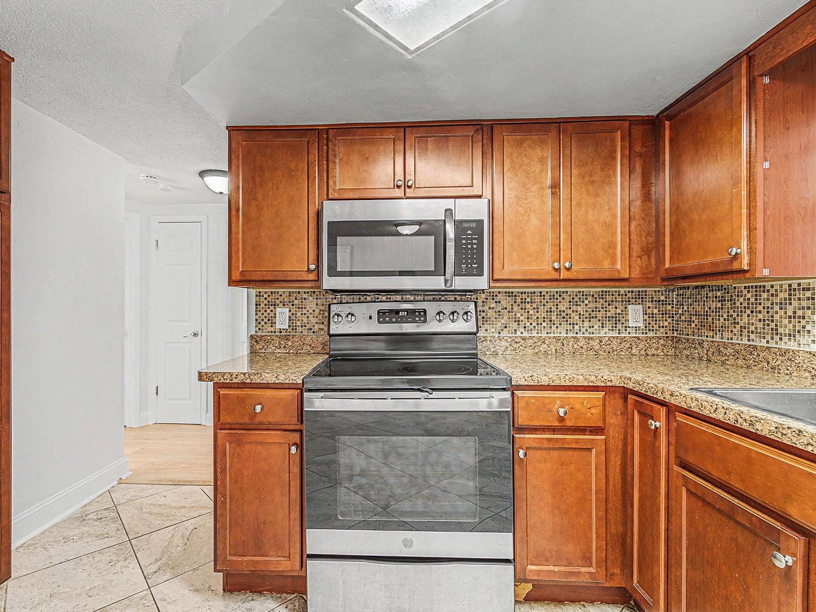 Listing photo id 6 for 9430 Gray Fox Lane