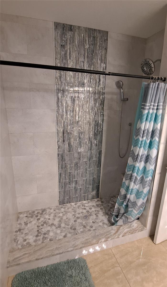 Image 20 of 29 For 3964 22nd Avenue N