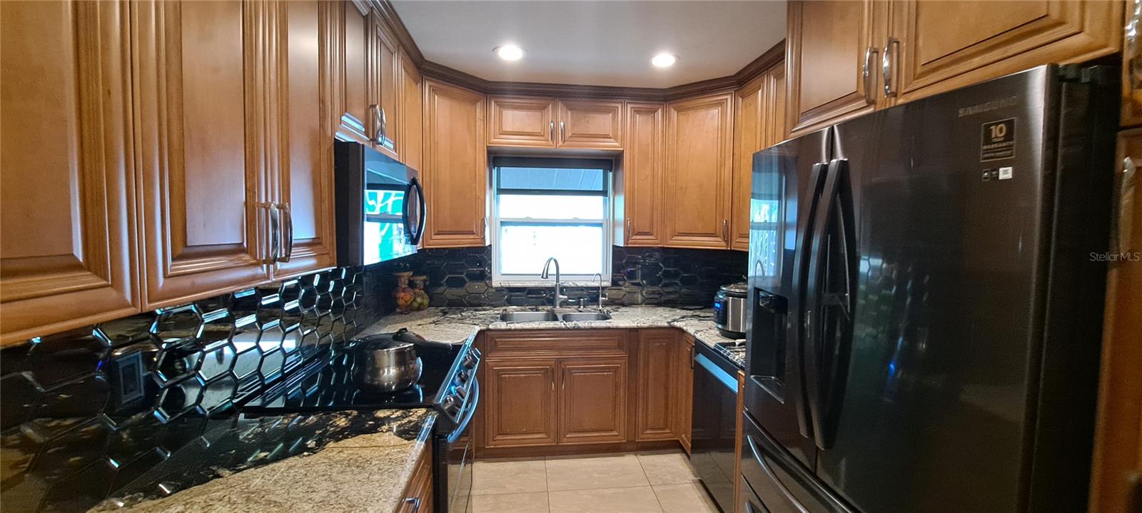 Image 7 of 29 For 3964 22nd Avenue N