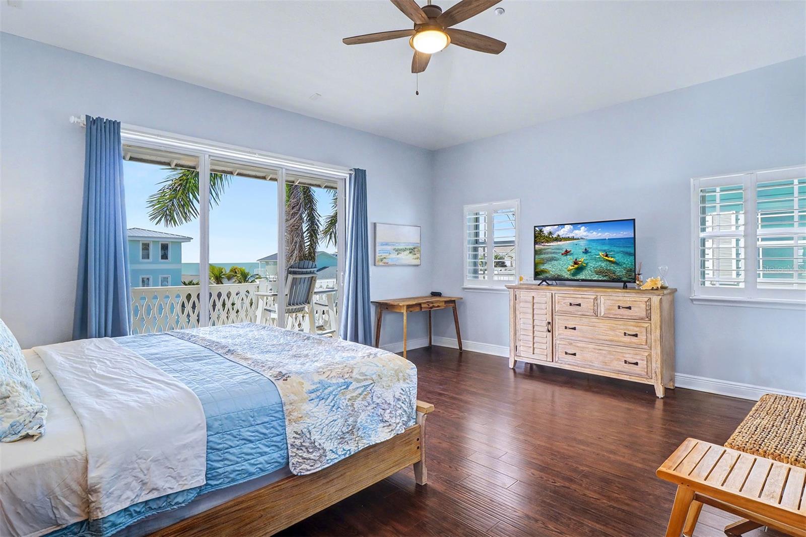 Image 27 of 47 For 19134 Whispering Pines Drive