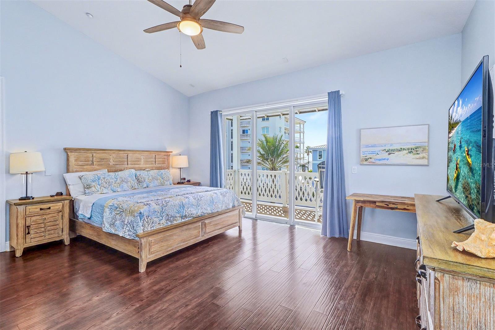 Image 28 of 47 For 19134 Whispering Pines Drive