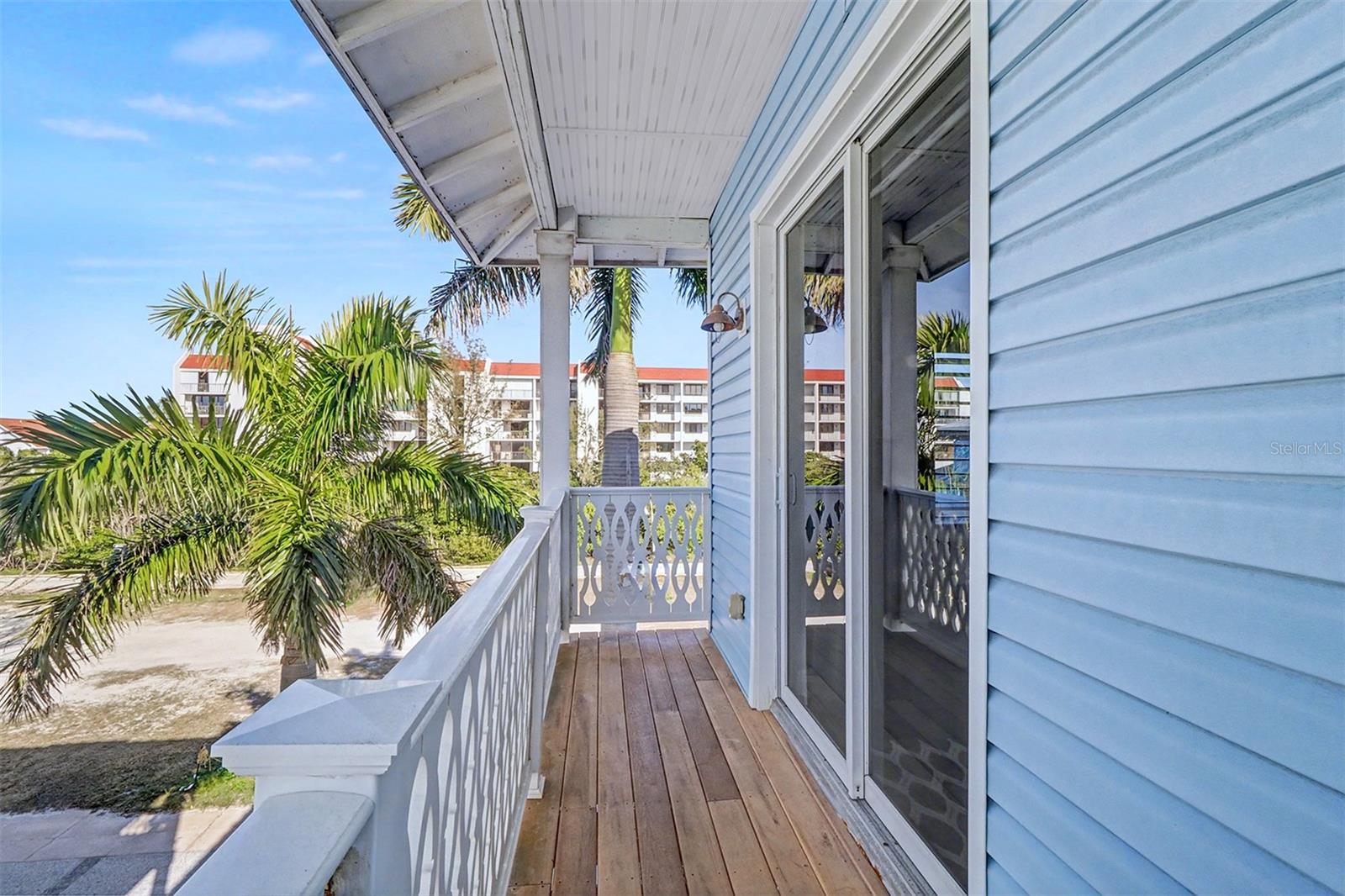 Image 34 of 47 For 19134 Whispering Pines Drive