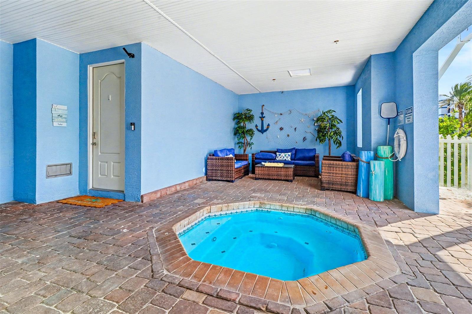 Image 4 of 47 For 19134 Whispering Pines Drive