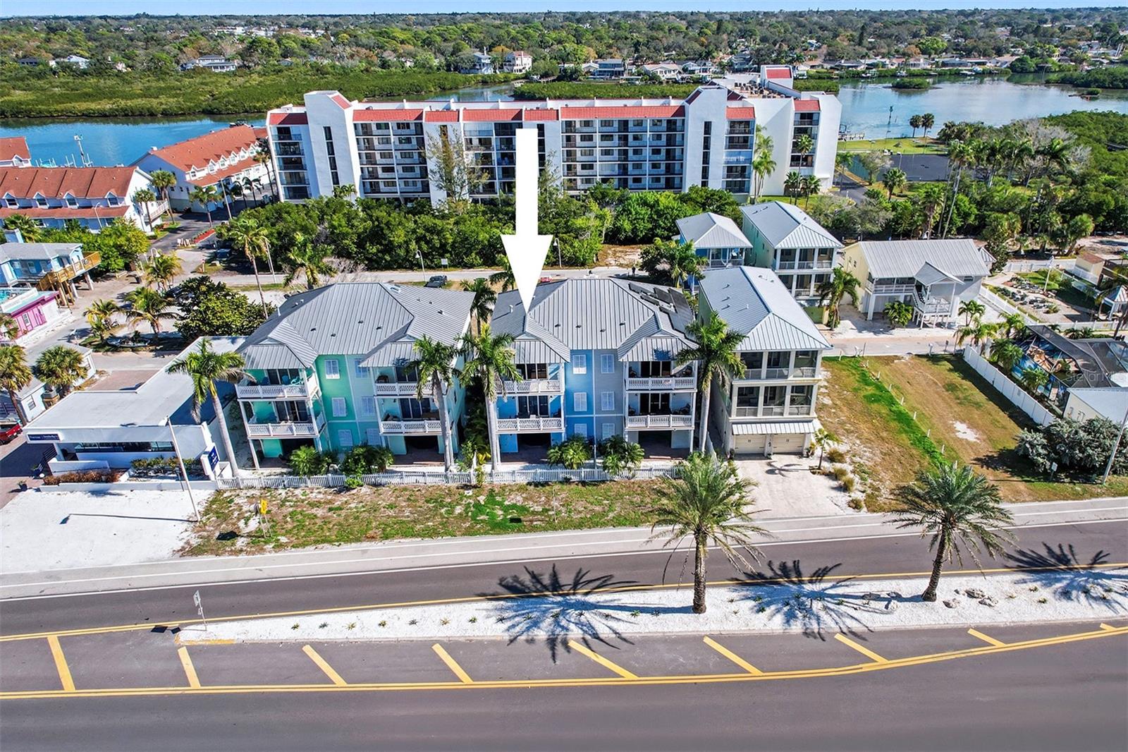 Image 41 of 47 For 19134 Whispering Pines Drive