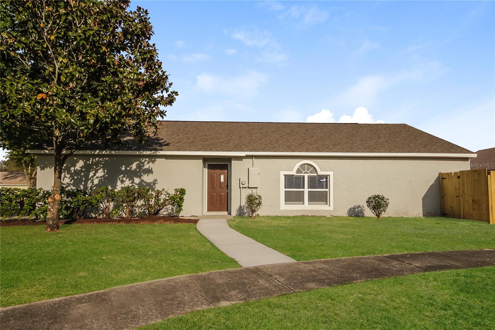 Image 2 of 16 For 5624 New Cambridge Road