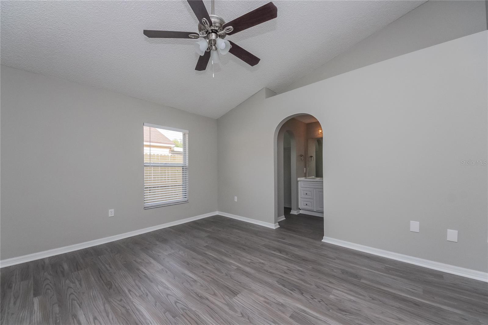 Image 9 of 16 For 5624 New Cambridge Road