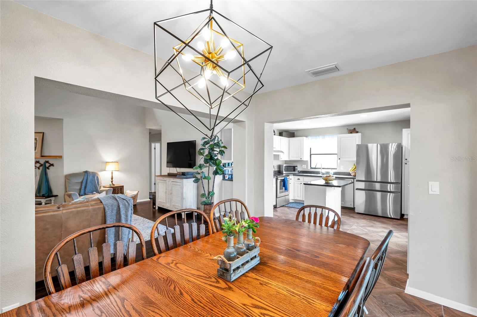 Image 10 of 41 For 13308 Kearney Way