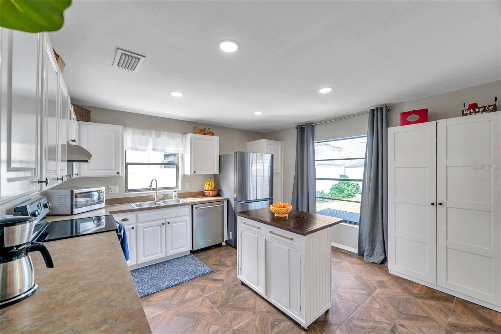 Image 11 of 41 For 13308 Kearney Way