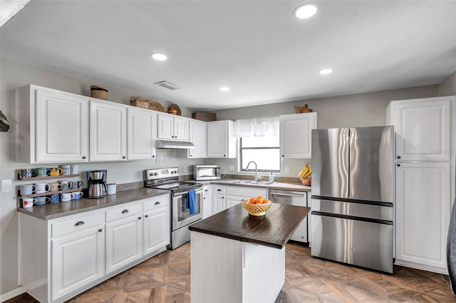 Image 12 of 41 For 13308 Kearney Way