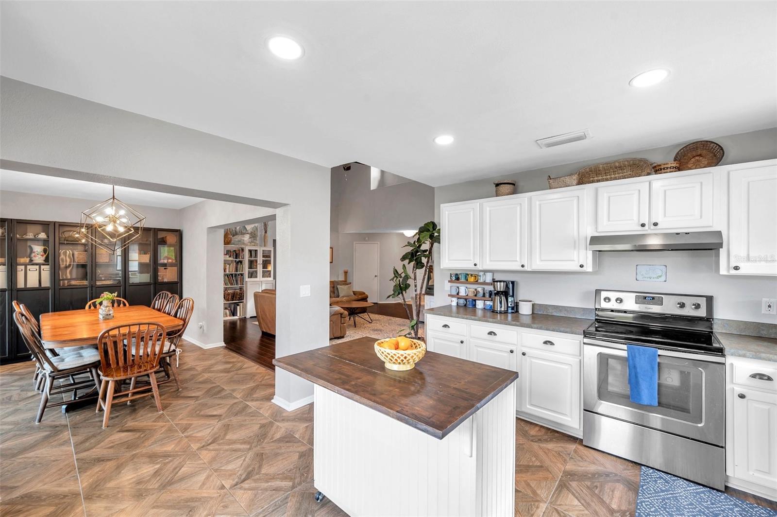 Image 13 of 41 For 13308 Kearney Way