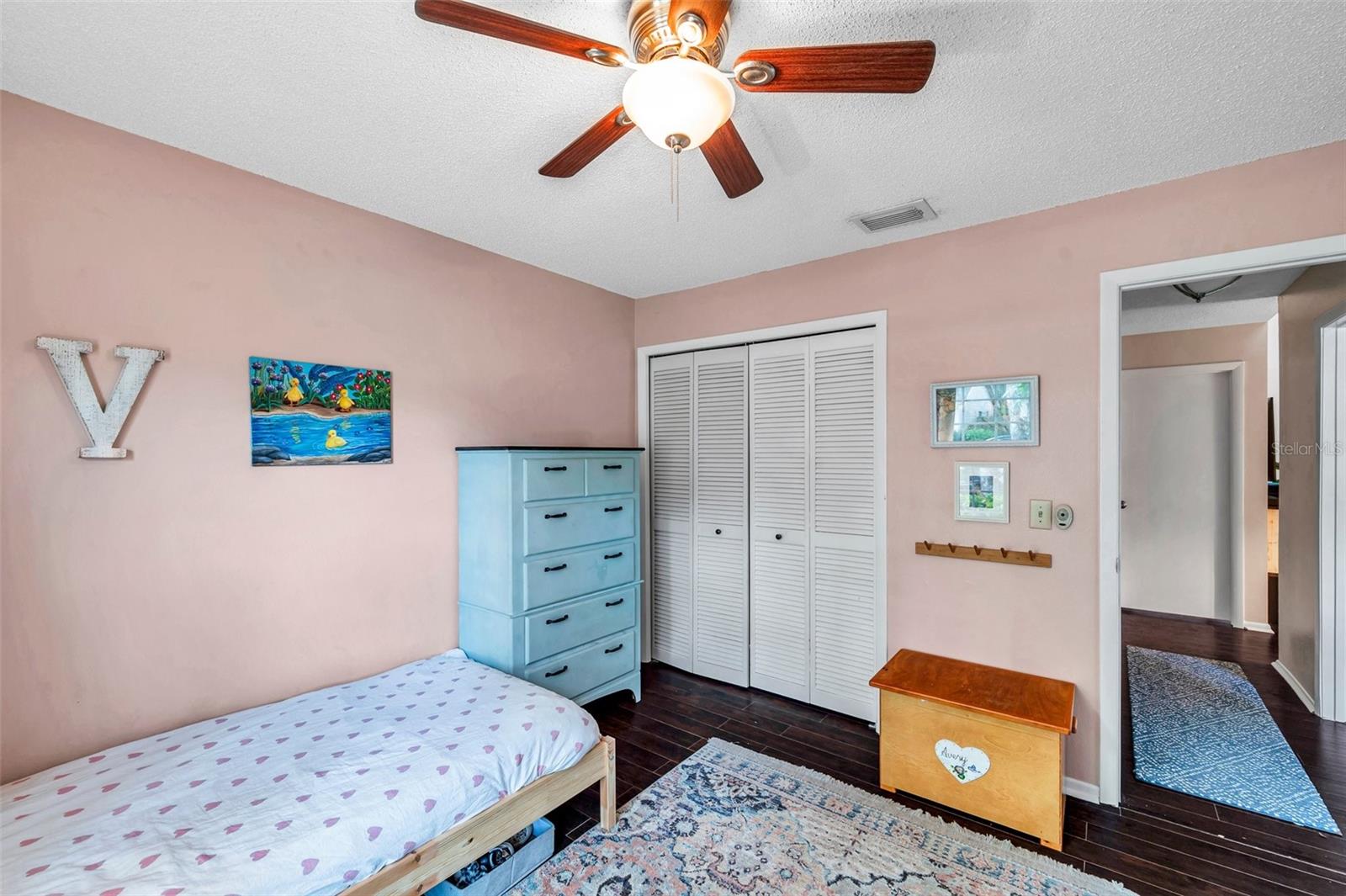 Image 24 of 41 For 13308 Kearney Way