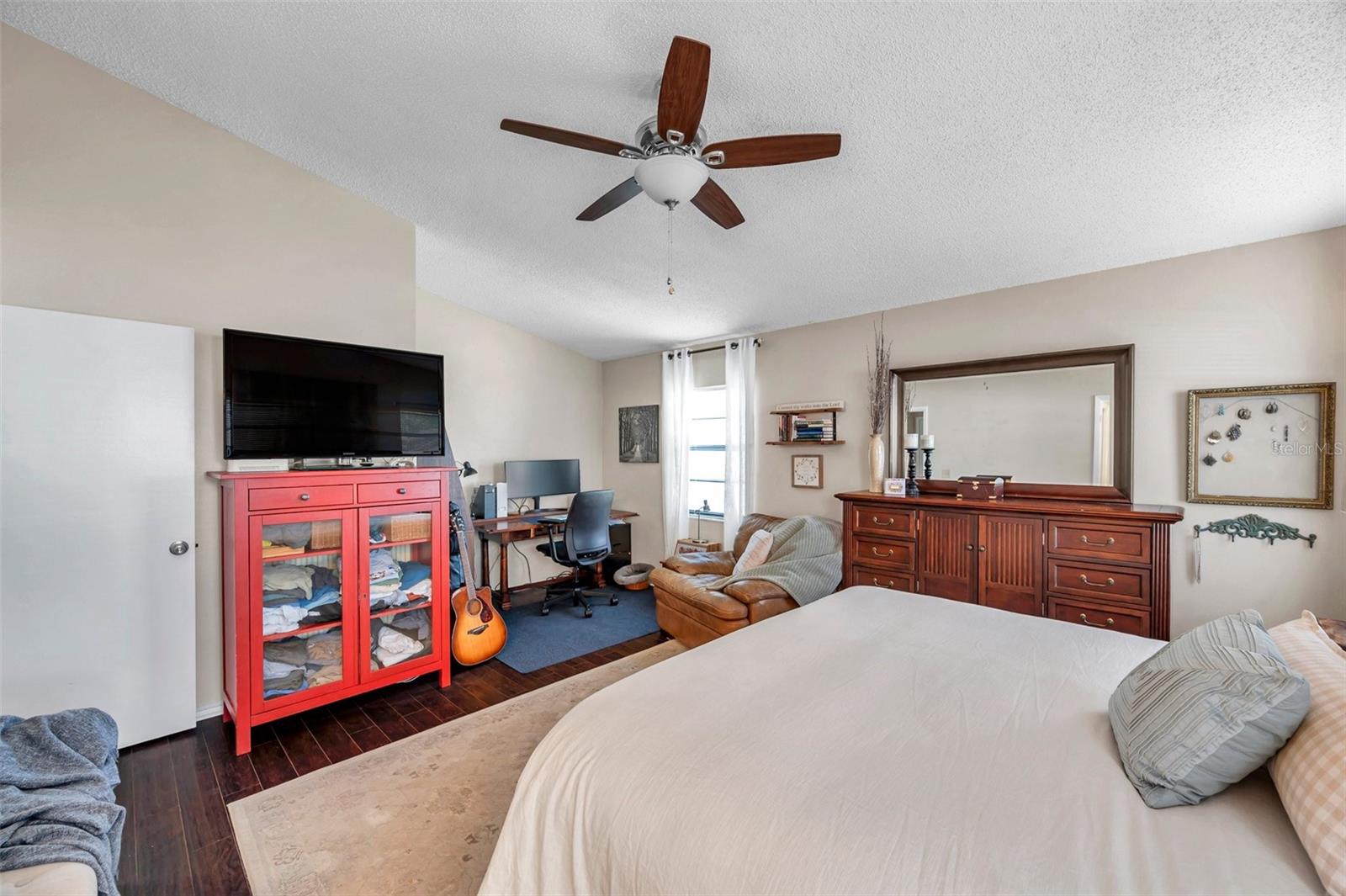 Image 27 of 41 For 13308 Kearney Way