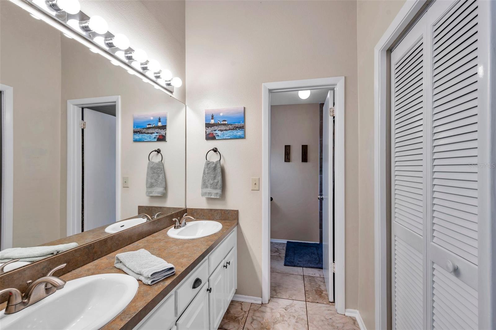 Image 30 of 41 For 13308 Kearney Way