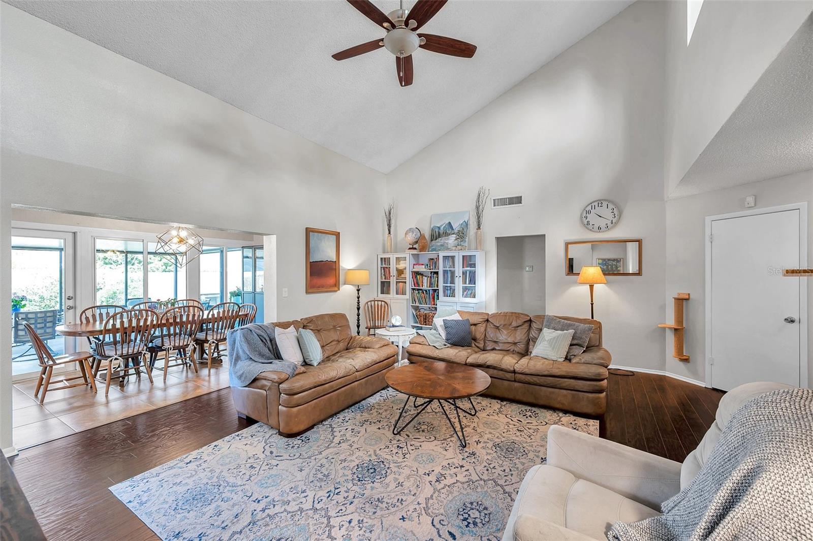 Image 5 of 41 For 13308 Kearney Way