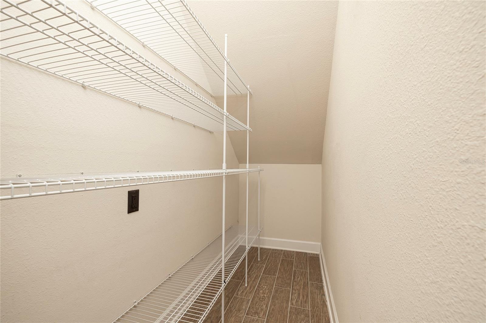 Image 29 of 76 For 1277 Windy Bay Shoal