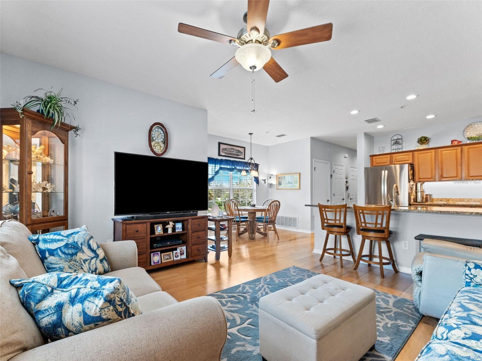 Image 14 of 51 For 5034 Blue Runner Court