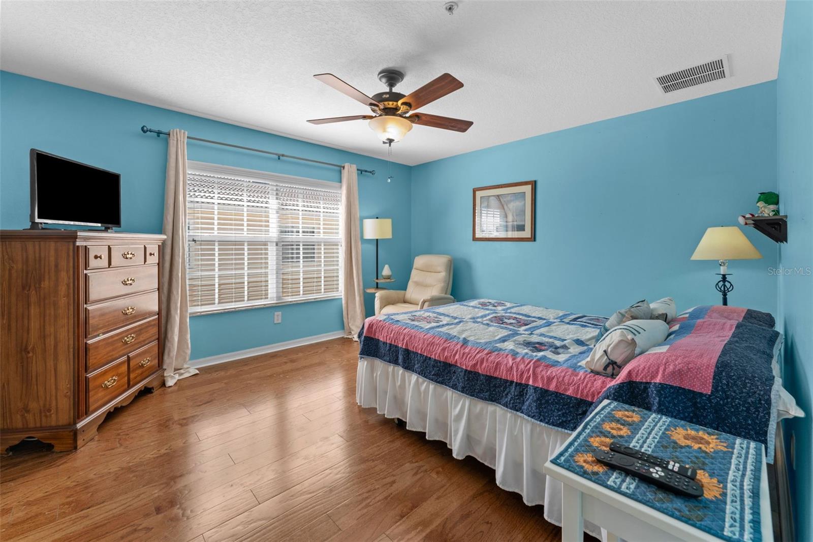 Image 22 of 51 For 5034 Blue Runner Court