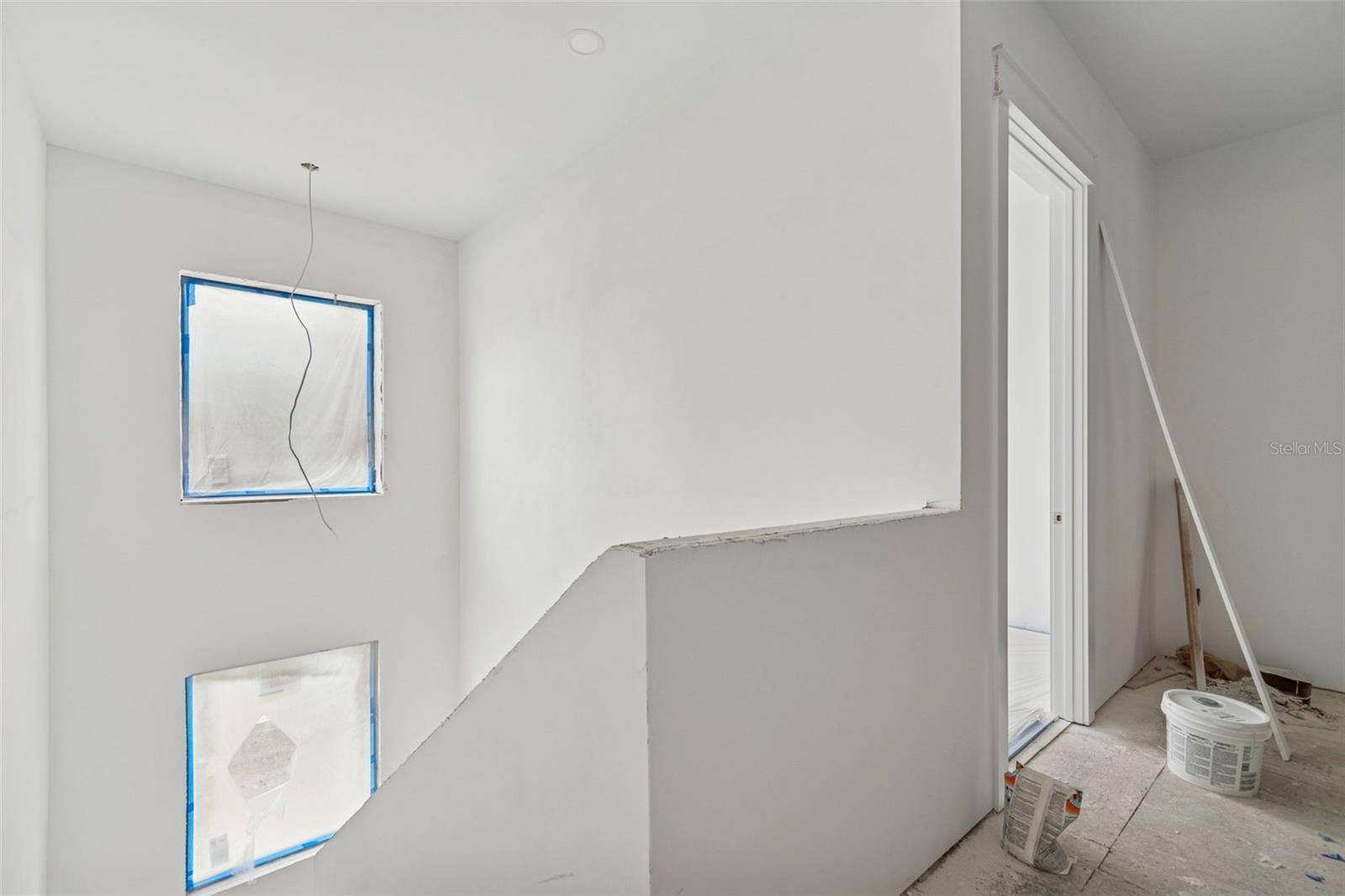 Image 13 of 34 For 211 Occident Street