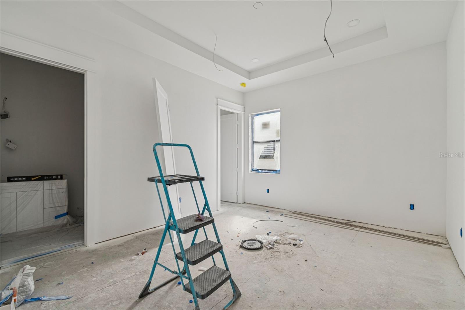 Image 18 of 34 For 211 Occident Street