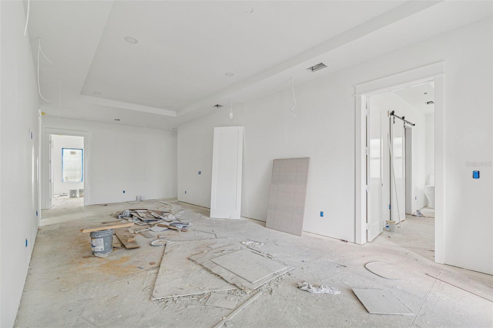 Image 20 of 34 For 211 Occident Street