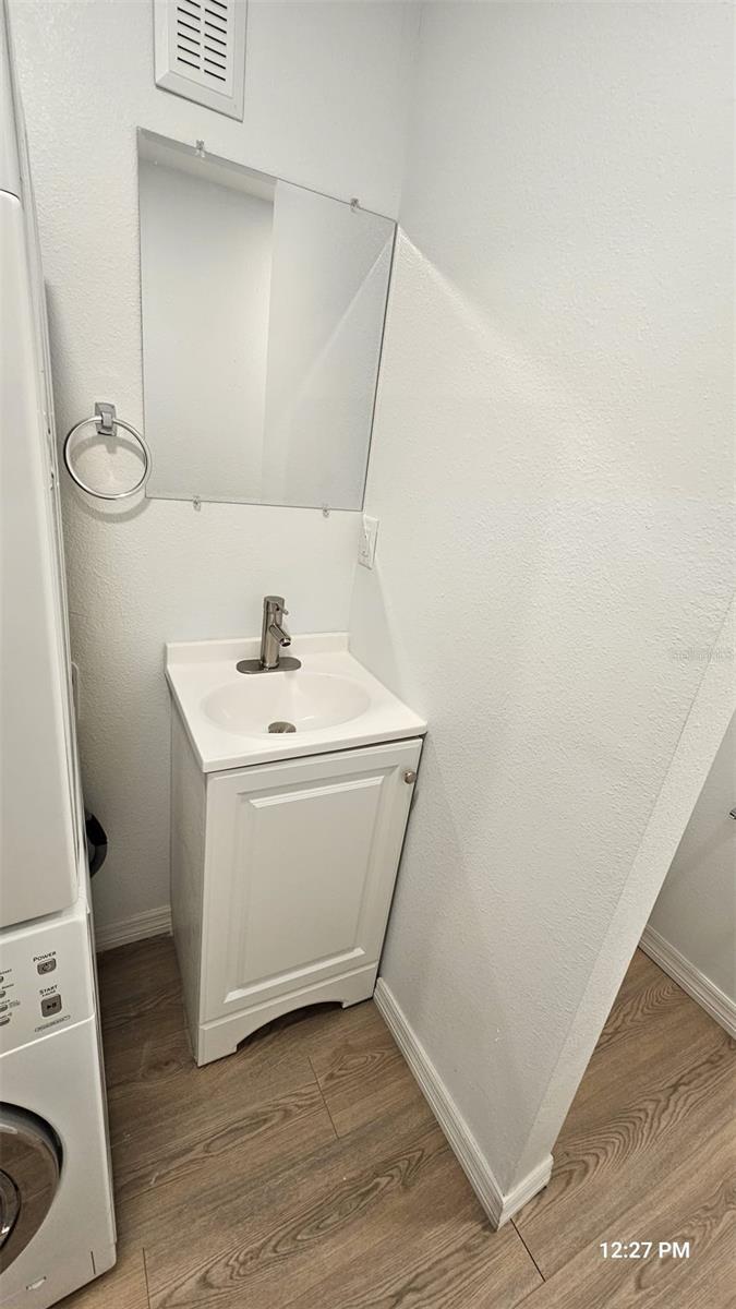 Image 10 of 14 For 3142 Diana Dr  C