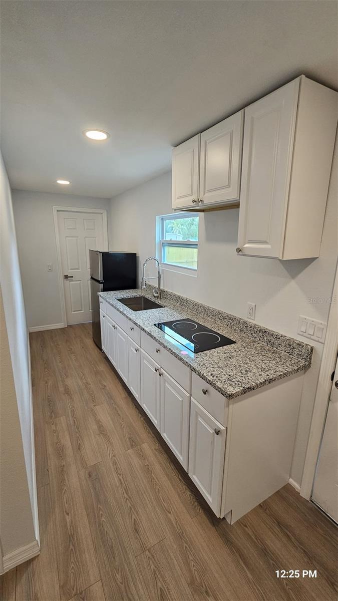 Image 2 of 14 For 3142 Diana Dr  C