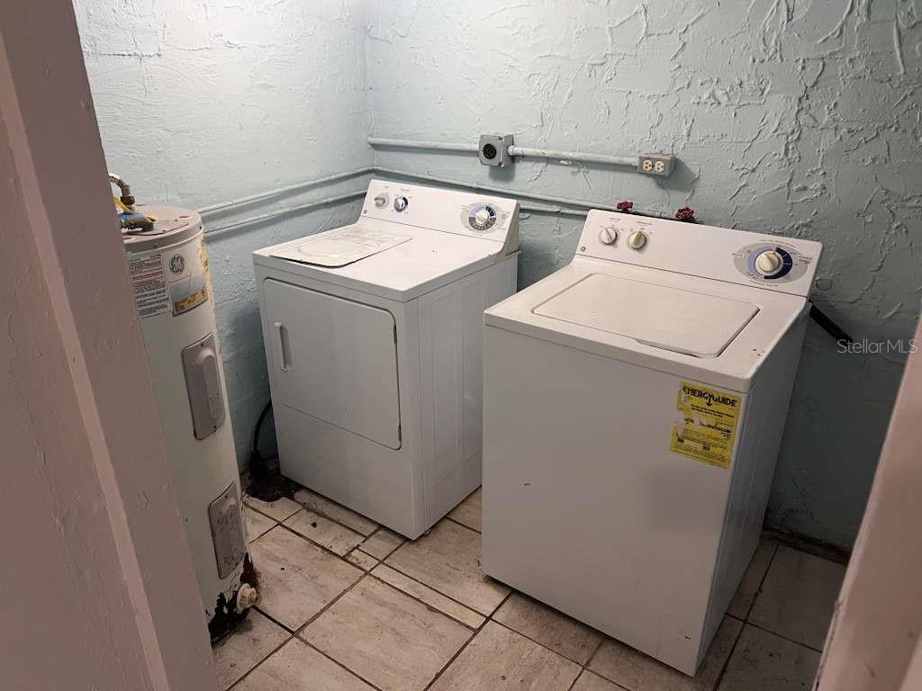 Image 16 of 26 For 18020 2nd Place