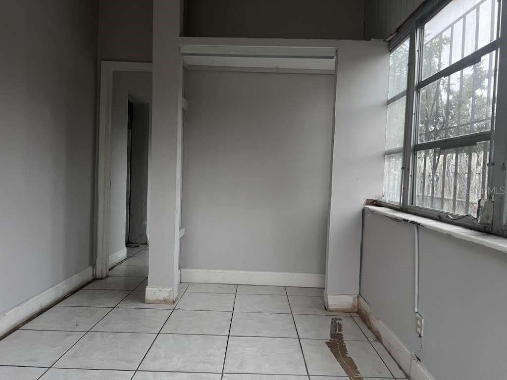 Image 19 of 26 For 18020 2nd Place