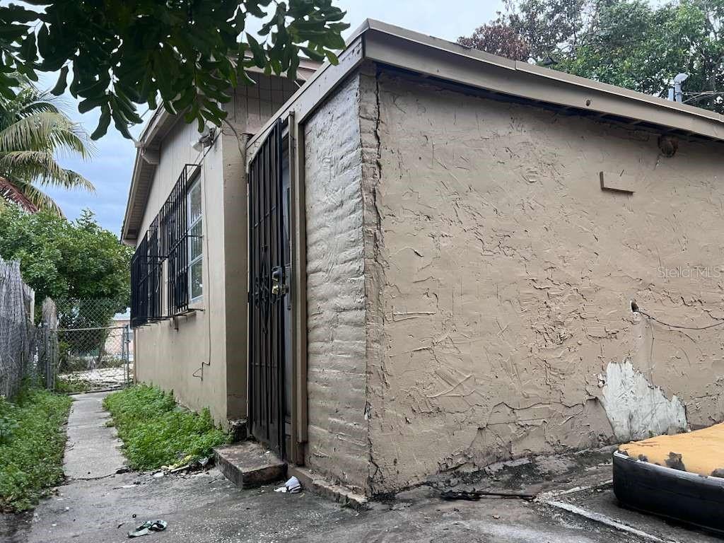 Image 21 of 26 For 18020 2nd Place