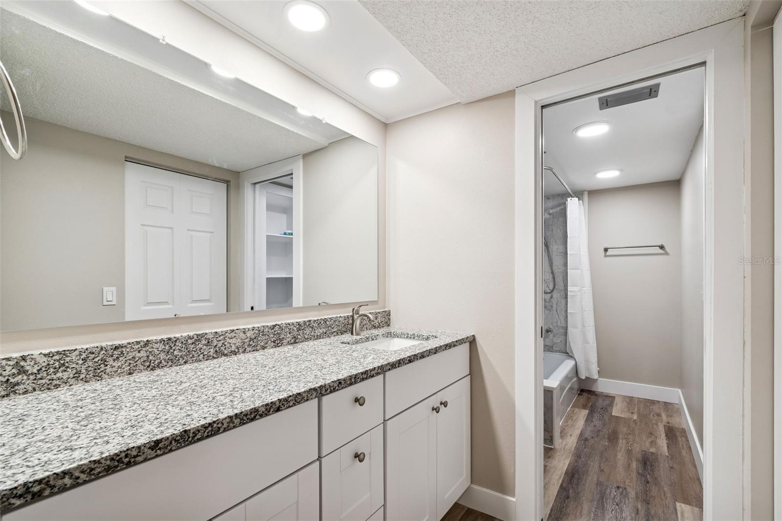 Image 24 of 32 For 225 Country Club Drive E148