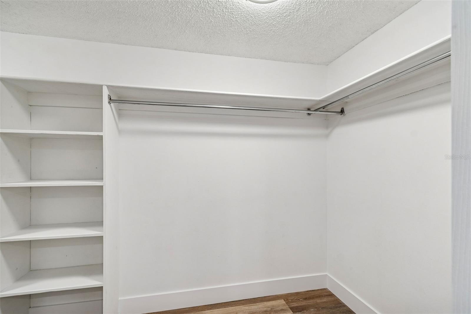 Image 26 of 32 For 225 Country Club Drive E148